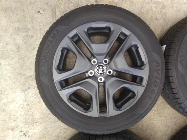 【トヨタ純正】RAV4 アドベンチャー 後期 アルミホイール+【YOKOHAMA】AVID GT 235/55R19