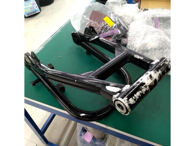 【ZRX1200R】KAWASAKI(カワサキ) 純正スイングアーム