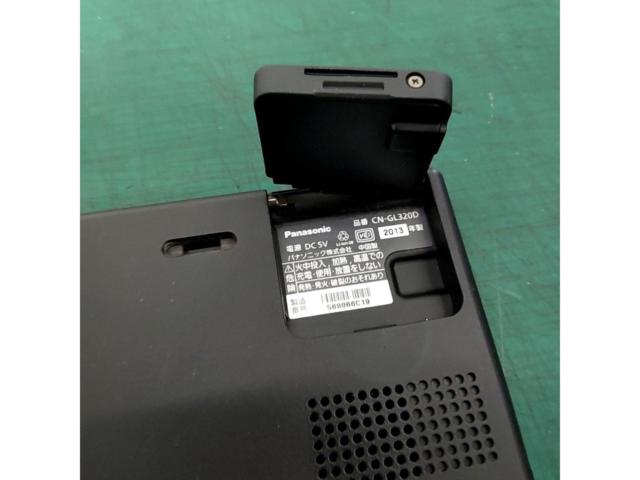 Panasonic
CN-GL320D
SSD portable car navigation