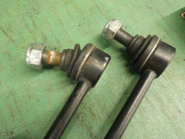 Manufacturer unknown stabilizer link
Used in a RAV4 (50 series/4WD)