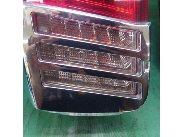 Valenti 80系ヴォクシー 左右テールレンズ