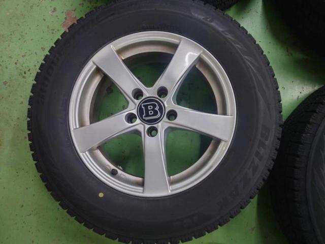 [Wheel]
Unknown manufacturer, 16-inch
+
BRIDGESTONE BLIZZAK
ICE