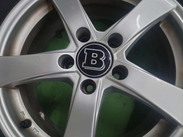 [Wheel]
Unknown manufacturer, 16-inch
+
BRIDGESTONE BLIZZAK
ICE