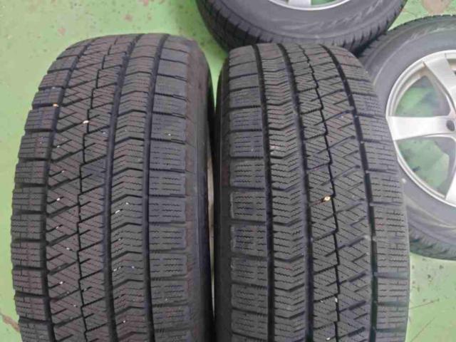 [Wheel]
Unknown manufacturer, 16-inch
+
BRIDGESTONE BLIZZAK
ICE