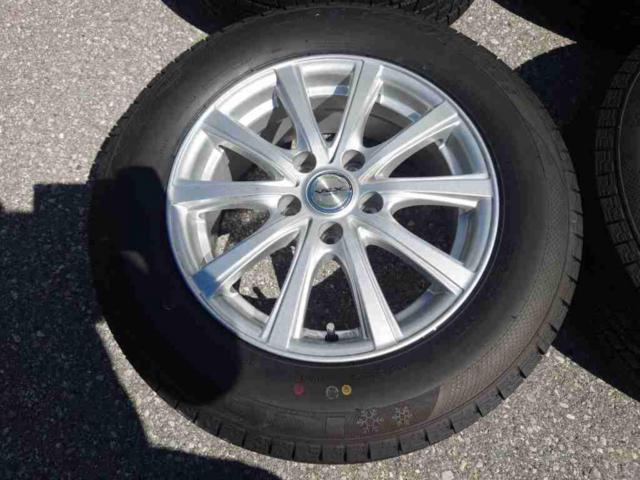 メーカー不明 VEX  + KENDA(ケンダ) KR36 ICETECNEO 205/65R16 114.3-5H
