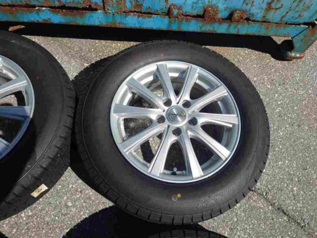 メーカー不明 VEX  + KENDA(ケンダ) KR36 ICETECNEO 205/65R16 114.3-5H