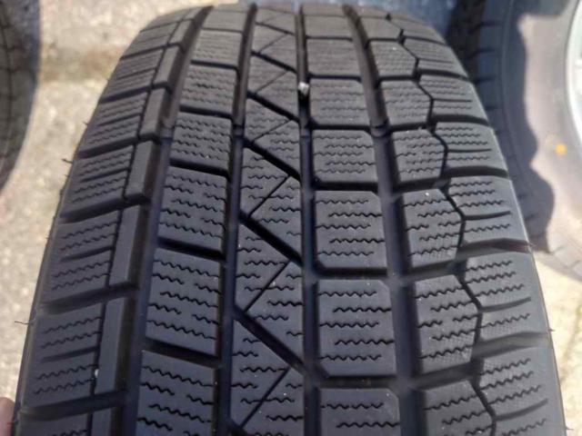メーカー不明 VEX  + KENDA(ケンダ) KR36 ICETECNEO 205/65R16 114.3-5H