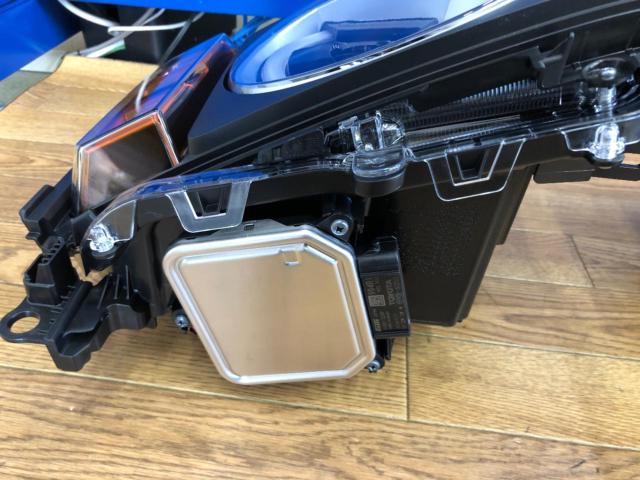 トヨタ ランドクルーザー 250 純正 丸目ヘッドライト 左右セット