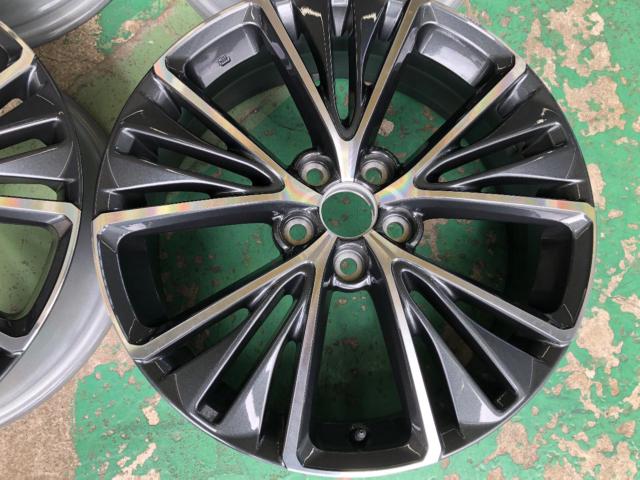 Toyota
60 system
Prius
Z grade
Genuine
Wheel