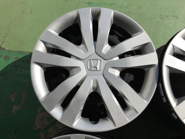 Honda
GR-based
Fit
Genuine
Steel wheel