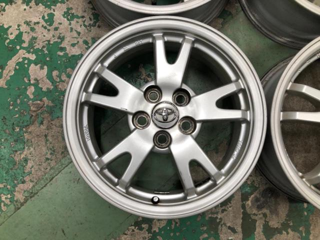 トヨタ ZVW30 プリウス 前期 純正ホイール