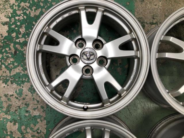 トヨタ ZVW30 プリウス 前期 純正ホイール