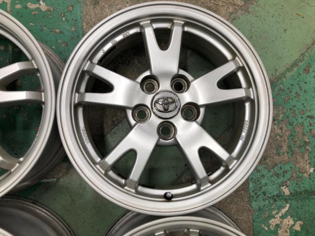 トヨタ ZVW30 プリウス 前期 純正ホイール