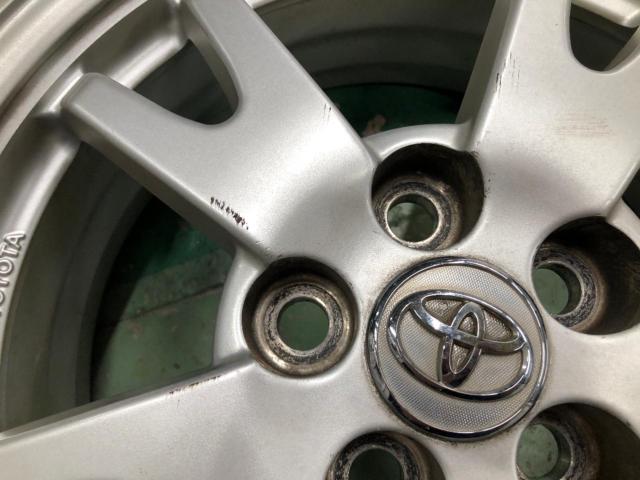 トヨタ ZVW30 プリウス 前期 純正ホイール