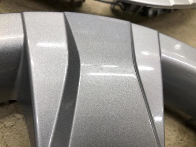 トヨタ 200系ハイエース 4型/5型/6型/7型/8型 スーパーGL 純正ホイールキャップ