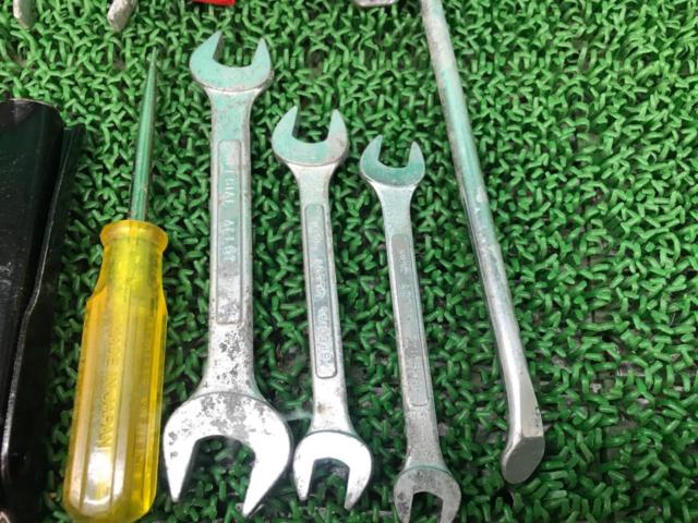 TOYOTA 純正車載工具