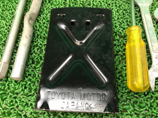 TOYOTA 純正車載工具