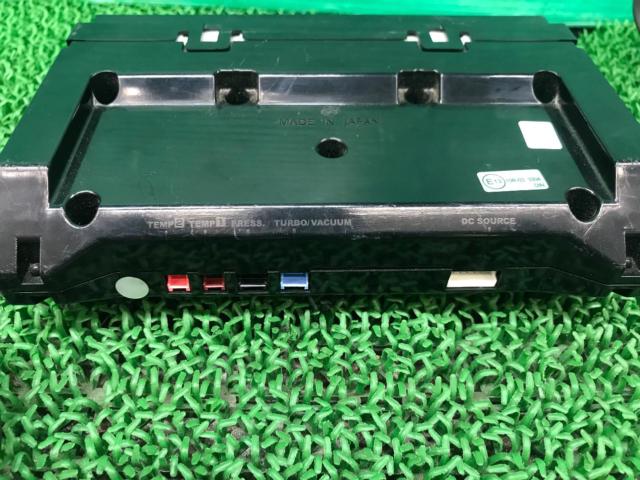 D'efi
DIN-Gauge