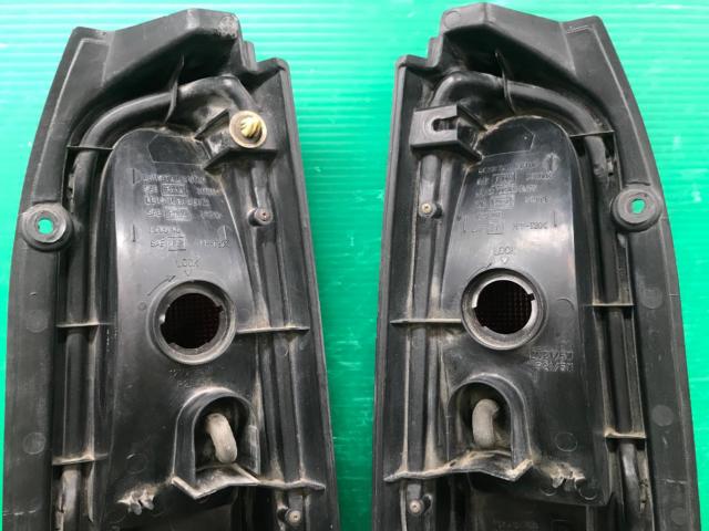 SUZUKI
Genuine tail lens