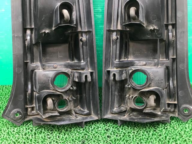 SUZUKI
Genuine tail lens