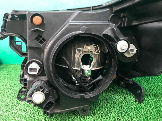 HONDA
Genuine HID headlights