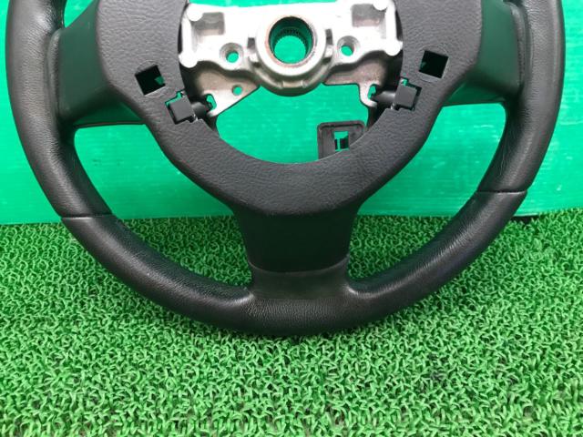 DAIHATSU 純正MOMOレザーステアリング