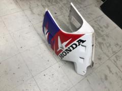 HONDA 純正サイドカウル 塗装ベースに