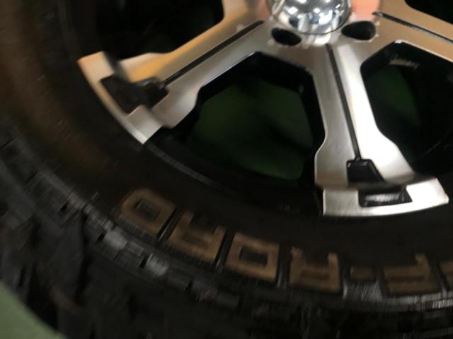 TRISTAR INTERNATIONAL MKW MK-36 + FUEL OFF-ROAD GRIPER M/T