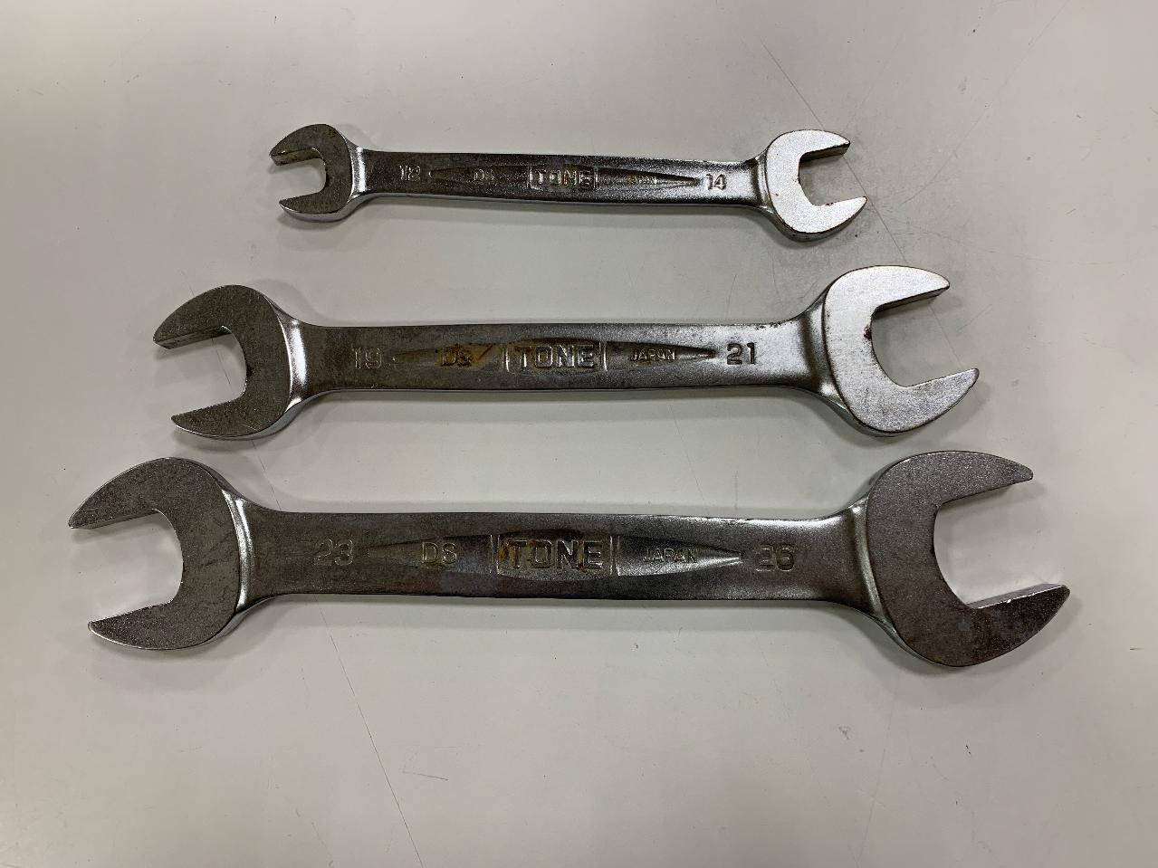 TONE
Spanner set (12-14
19-21
23-26)