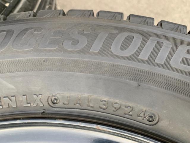 BRIDGESTONE BLIZZAK VRX3 + ホンダ フリード純正スチールホイール