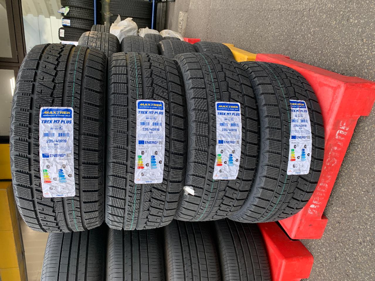MAXTREK TREK M7 Plus