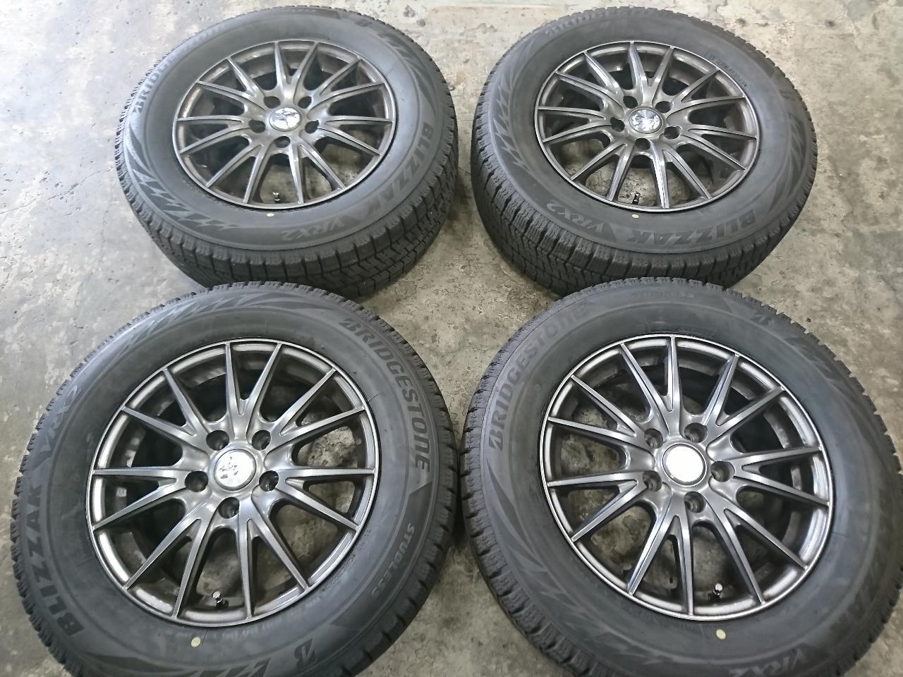 BRIDGESTONE
BLIZZAK
VRX3
+
weds
VELVA
SPORT