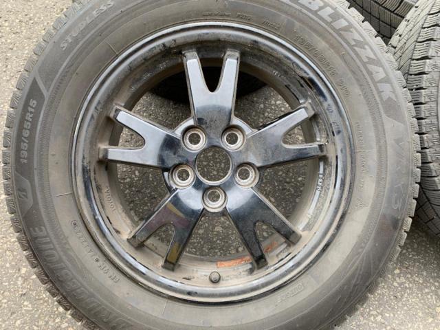 BRIDGESTONE BLIZZAK VRX3 + トヨタ 30系プリウス純正ホイール