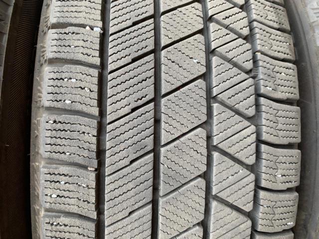 BRIDGESTONE BLIZZAK VRX3 + トヨタ 30系プリウス純正ホイール