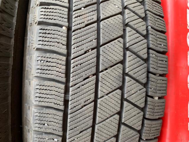 BRIDGESTONE BLIZZAK VRX3 + トヨタ 30系プリウス純正ホイール