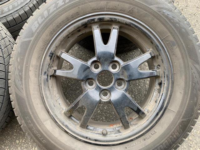 BRIDGESTONE BLIZZAK VRX3 + トヨタ 30系プリウス純正ホイール