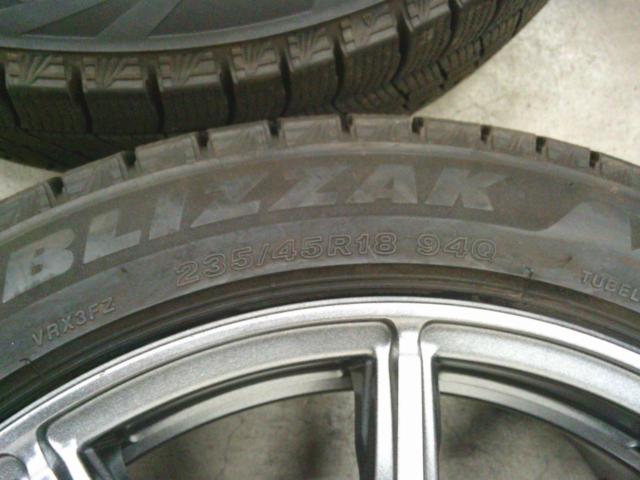 BRIDGESTONE BLIZZAK VRX3 + MARUKA SERVICE SCHNEIDER StaG