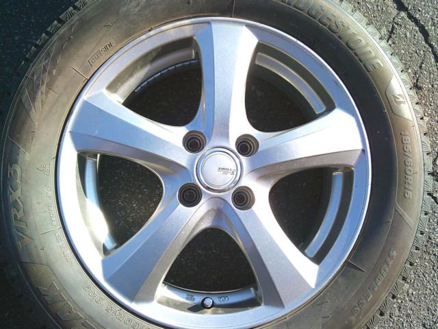 BRIDGESTONE BLIZZAK VRX3 + TOPY SIBILLA NEXT SF-5