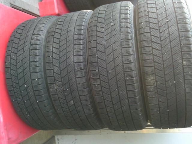 BRIDGESTONE BLIZZAK VRX3 + A-TECH SCHNEIDER StaX