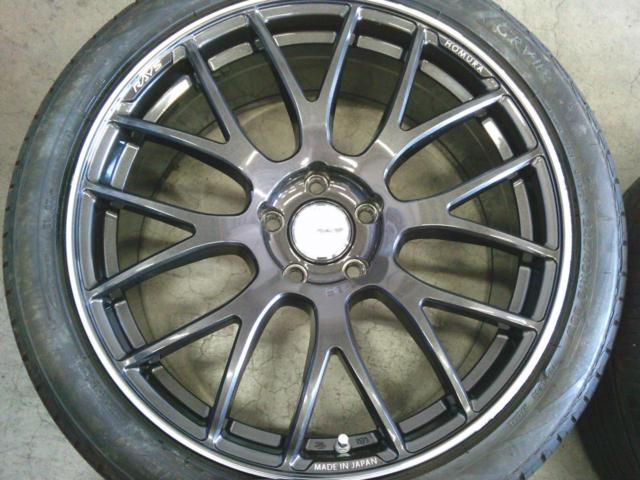 RAYS
HOMURA
2 × 8GTS
+
BRIDGESTONE
REGNO
GRVⅡ
