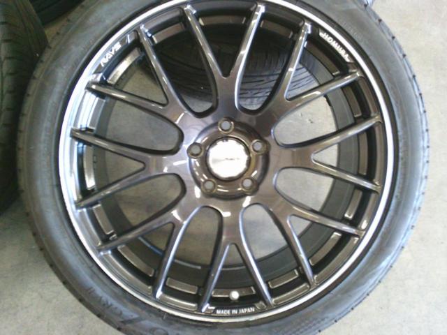 RAYS
HOMURA
2 × 8GTS
+
BRIDGESTONE
REGNO
GRVⅡ