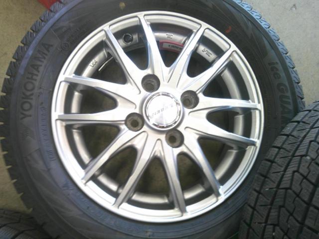 YOKOHAMA
iceGUARD
iG70
+
AUTOBACS
SEVEN
LEBEN