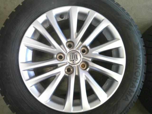 YOKOHAMA
iceGUARD
iG60
+
Toyota
Crown
210 system genuine wheel