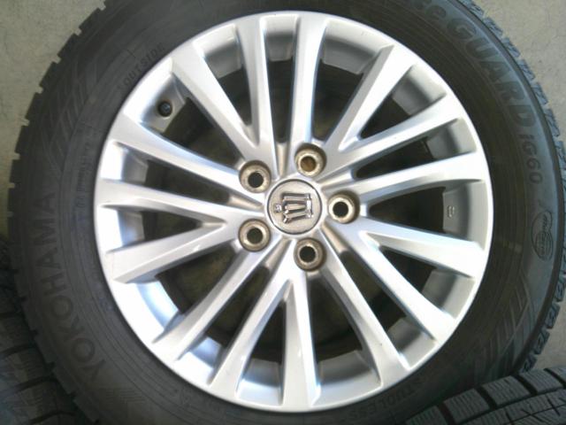YOKOHAMA
iceGUARD
iG60
+
Toyota
Crown
210 system genuine wheel