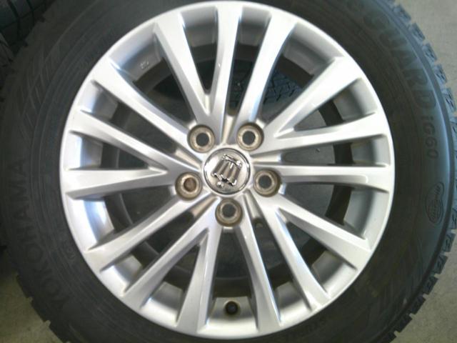 YOKOHAMA
iceGUARD
iG60
+
Toyota
Crown
210 system genuine wheel