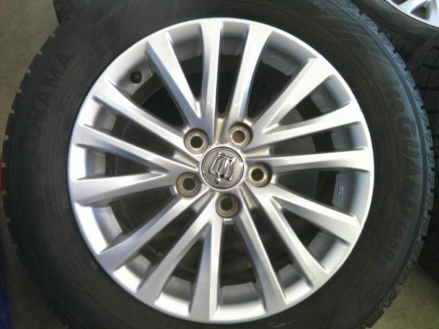 YOKOHAMA
iceGUARD
iG60
+
Toyota
Crown
210 system genuine wheel