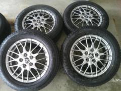 BRIDGESTONE BLIZZAK VRX3 + トヨタ 80ヴォクシー純正オプションBBS