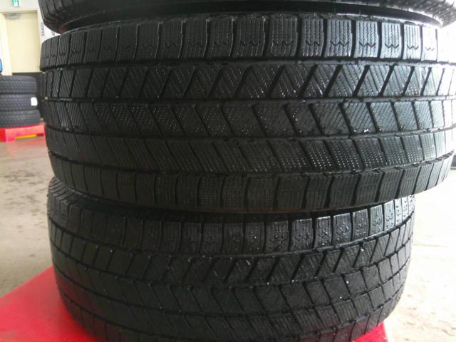 BRIDGESTONE BLIZZAK VRX3 + トヨタ 80ヴォクシー純正オプションBBS