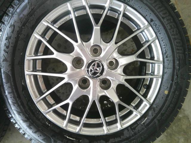 BRIDGESTONE BLIZZAK VRX3 + トヨタ 80ヴォクシー純正オプションBBS