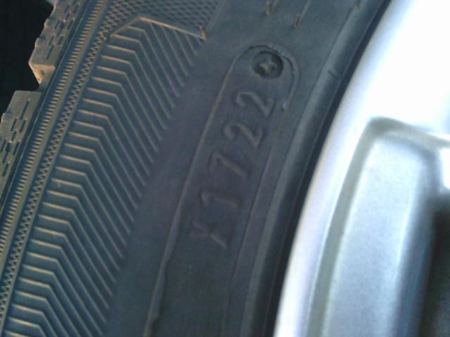 GOODYEAR ICENAVI 7 + ABE SHOKAI LA STRADA TIRADO
